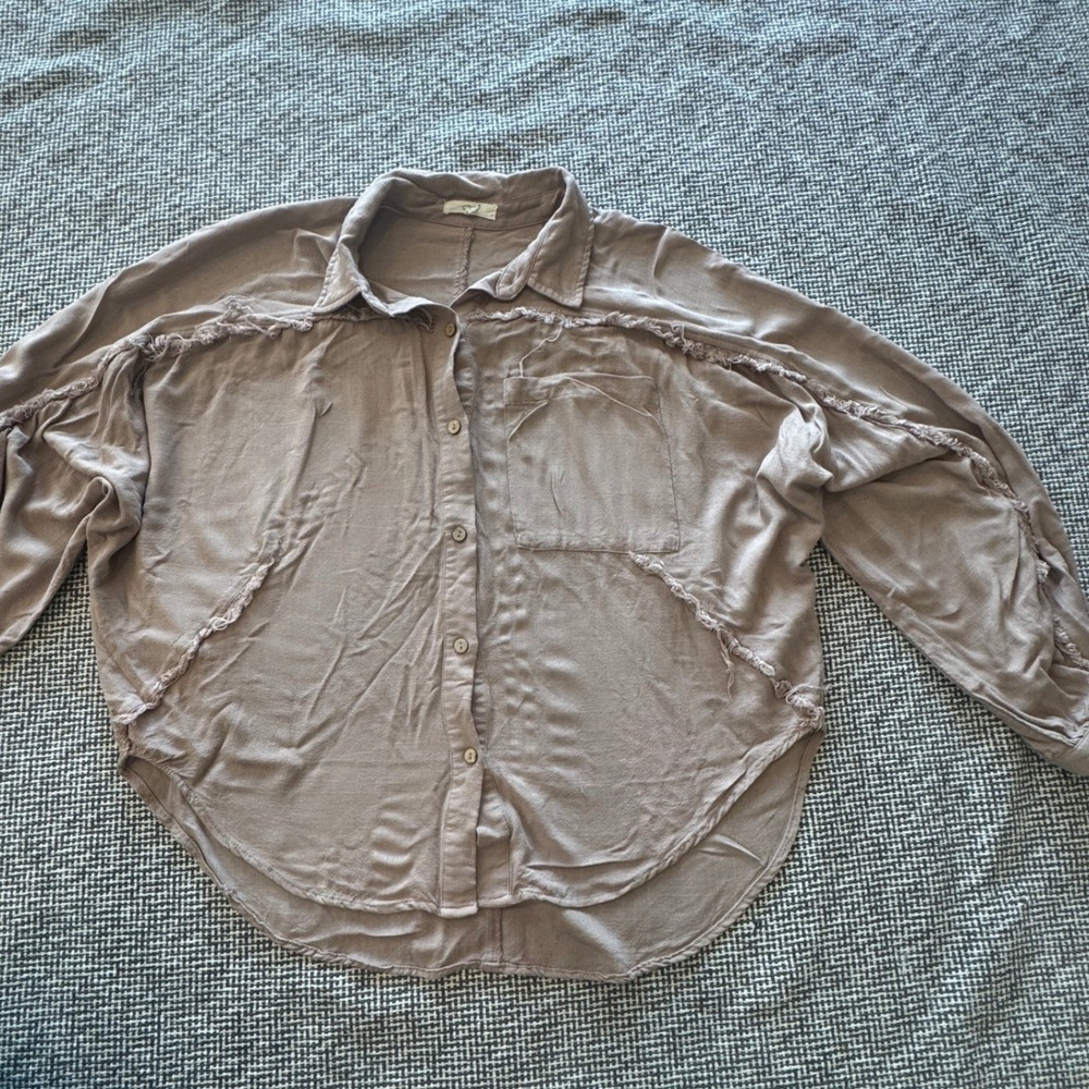 Easel Los Angeles Mauve Brown Raw Edge Fringe Oversized Button Down Shirt Small